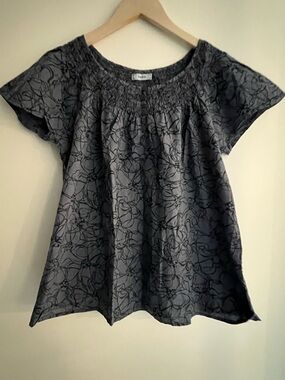 Izod Petrol blue Floral Smocked Yoke Short Sleeve Top. Size M